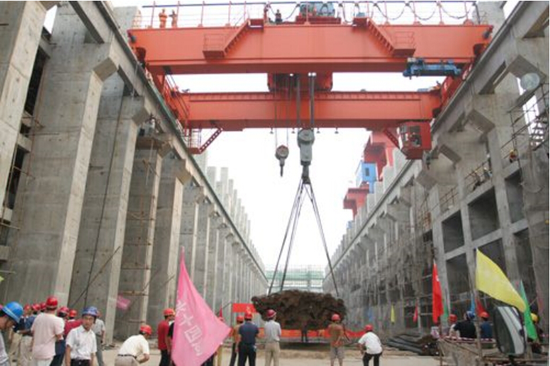 雙梁起重機(jī) 雙梁起重機(jī)