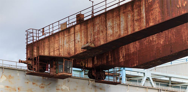 生銹起重機(jī)行車(chē) 生銹起重機(jī)行車(chē)