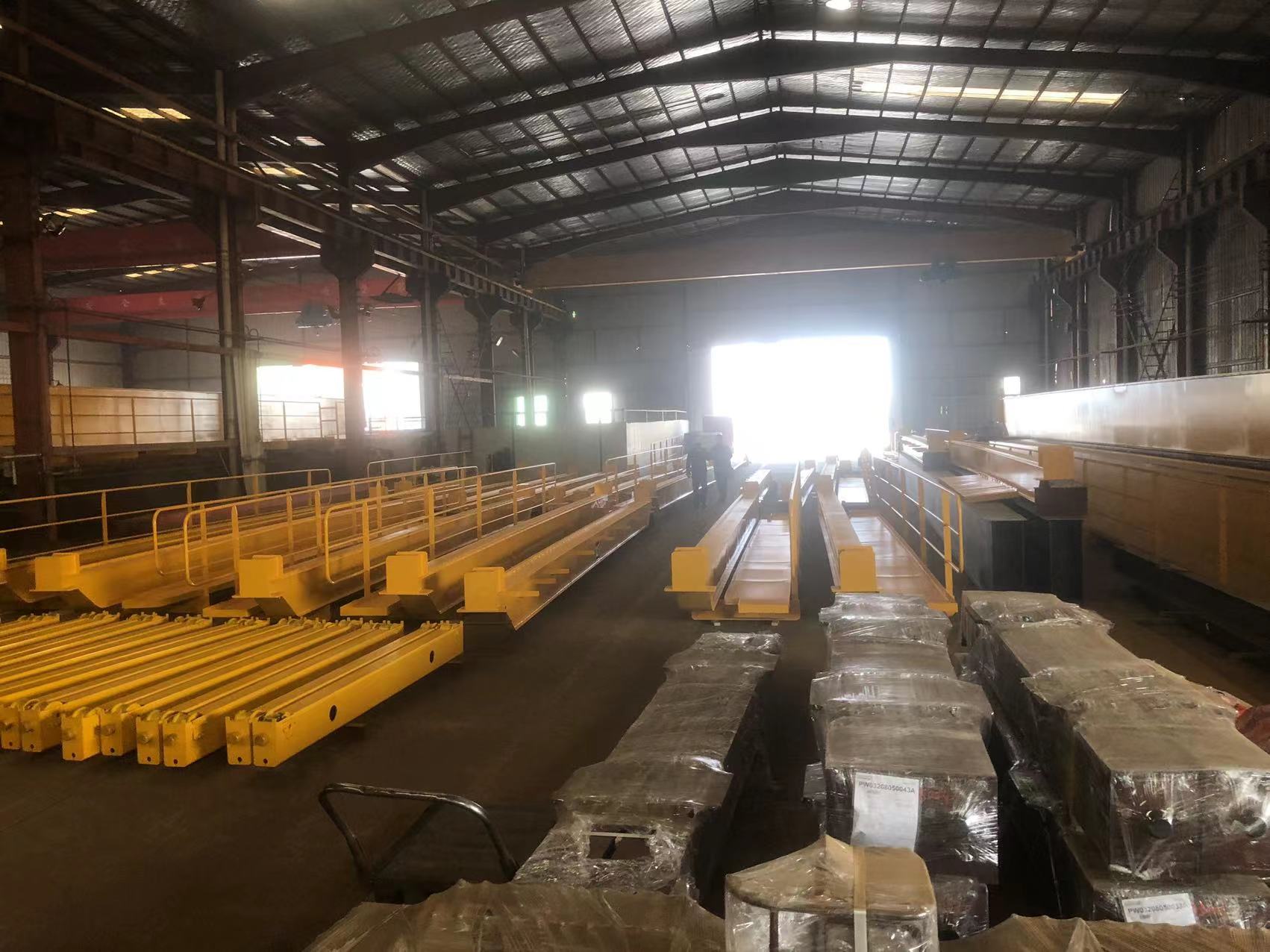 春秋電子30臺(tái)單雙梁起重機(jī)行車(chē)發(fā)貨