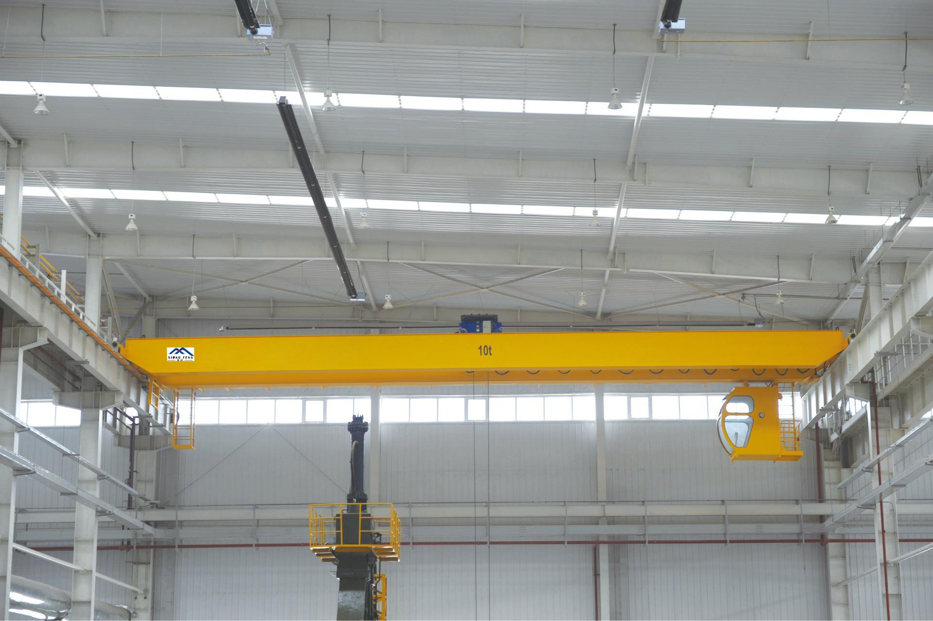 雄峰歐式雙梁起重機(jī) 雄峰歐式雙梁起重機(jī)