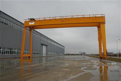 雄峰門(mén)式起重機(jī)